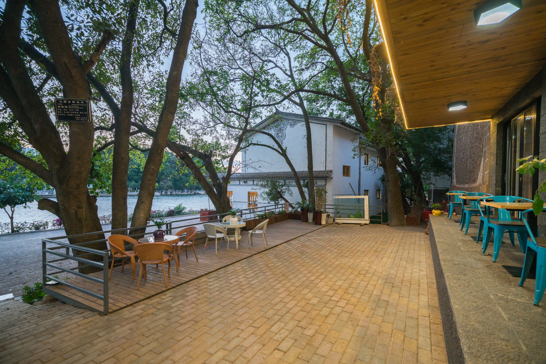 Dali shuanglangshuian Sunshine Hotel 3*