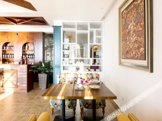 Erhai Lake View Resort Hotel Yuebo Jingyi 3*