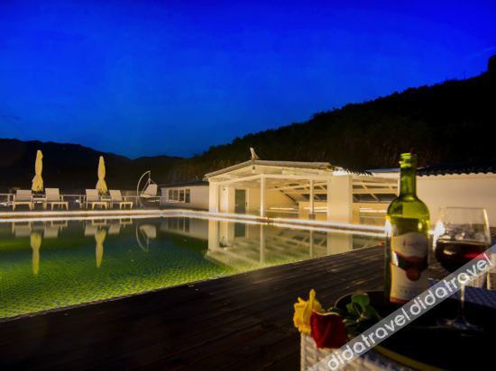 Erhai Lake View Resort Hotel Yuebo Jingyi 3*