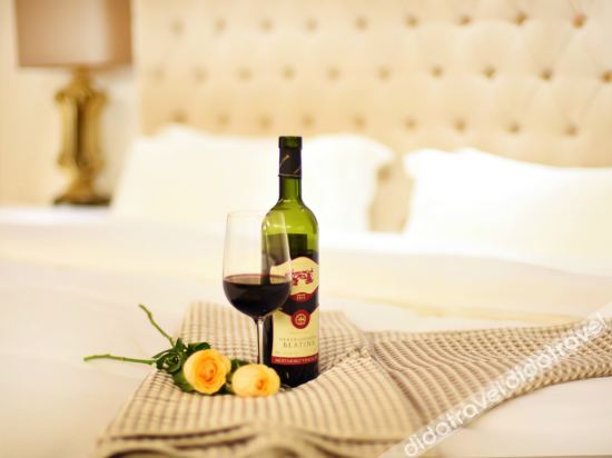 Erhai Lake View Resort Hotel Yuebo Jingyi 3*