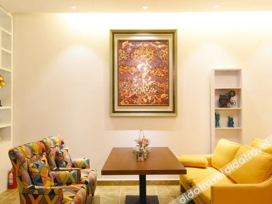 Erhai Lake View Resort Hotel Yuebo Jingyi 3*