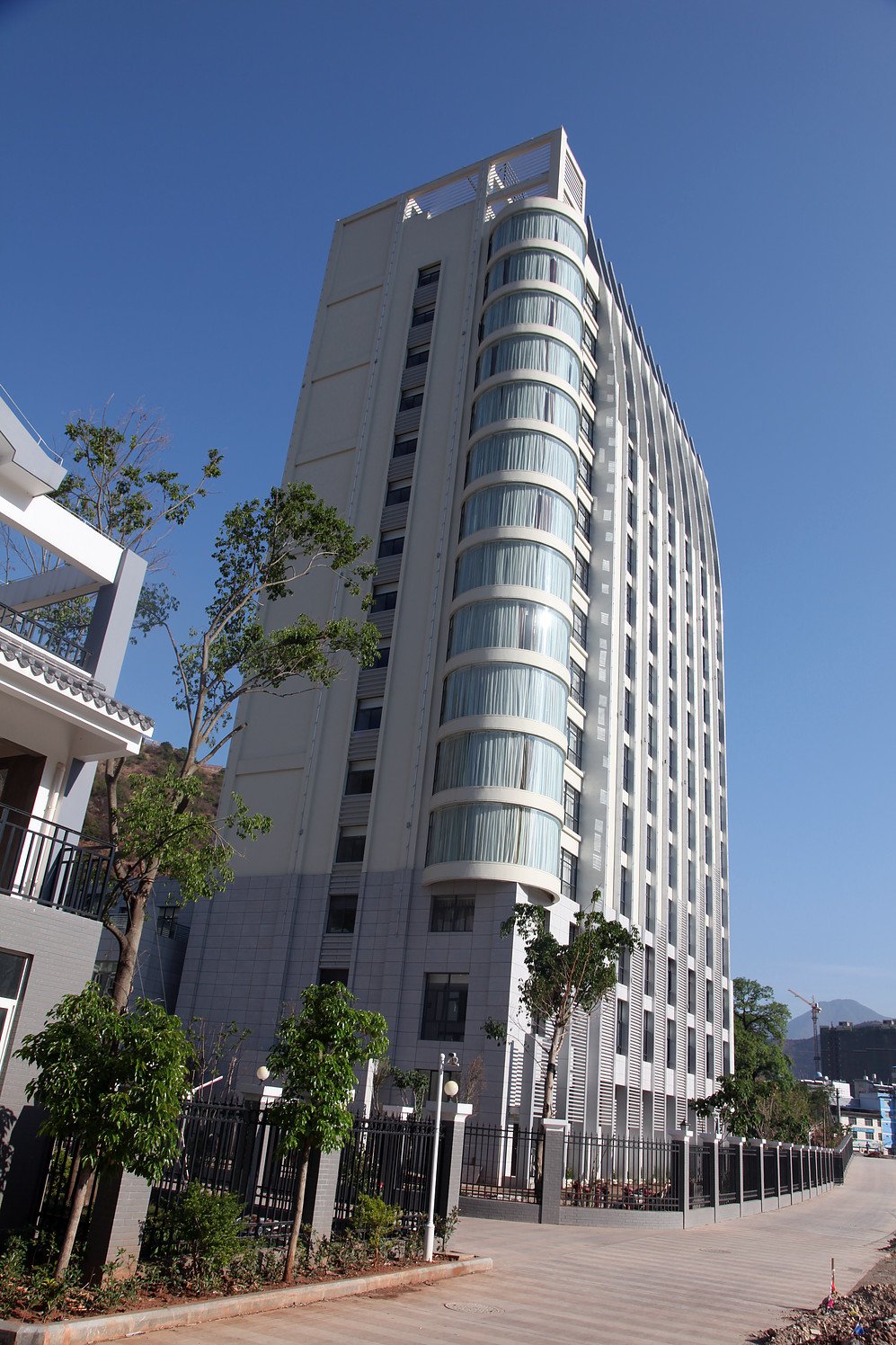 Yulongwan Hotel 3*