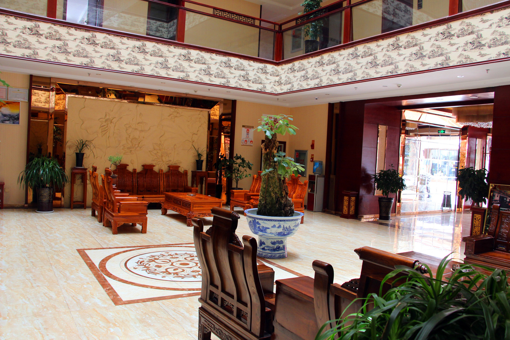 Shengtong Hotel 3*