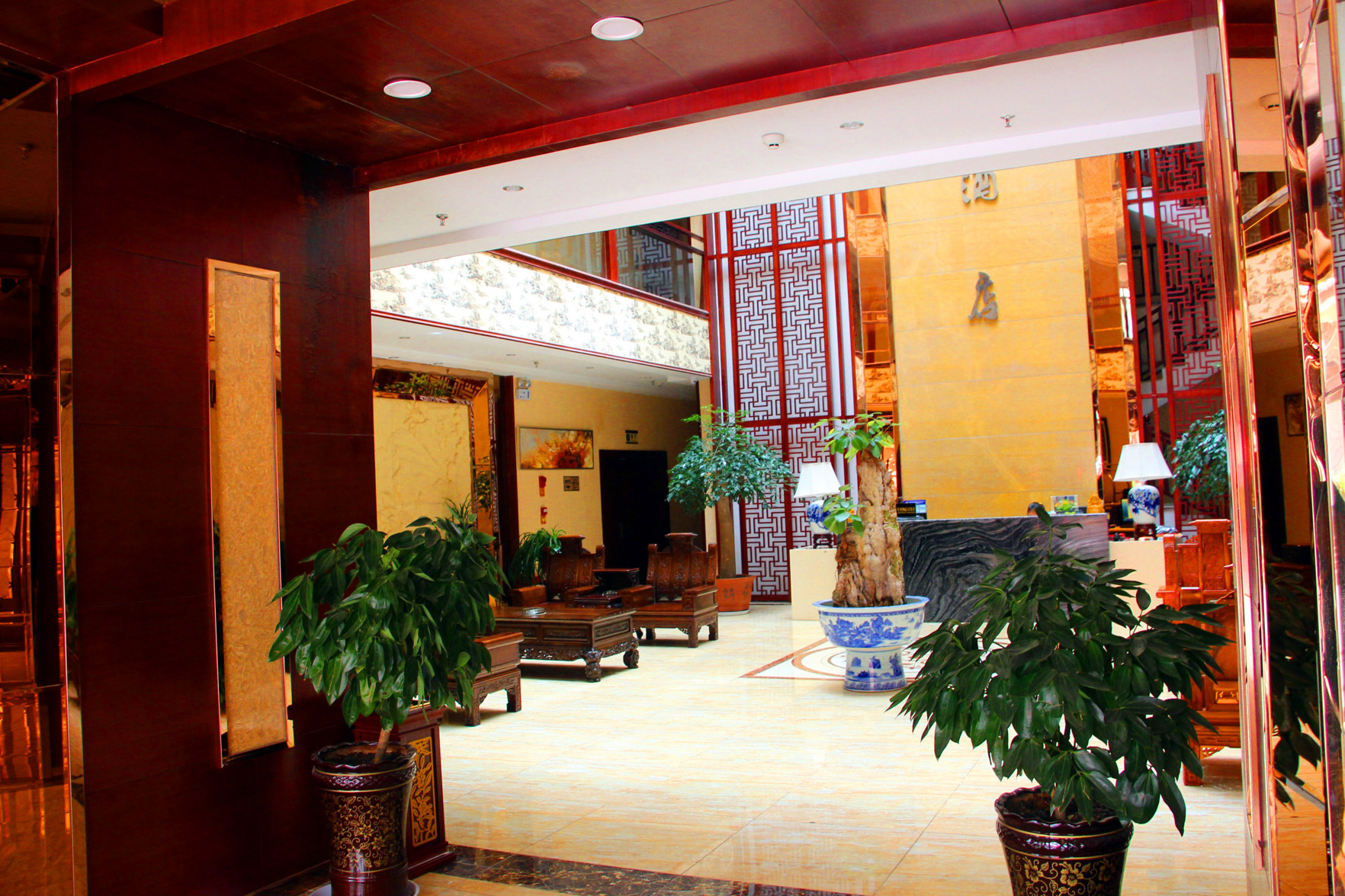 Shengtong Hotel 3*