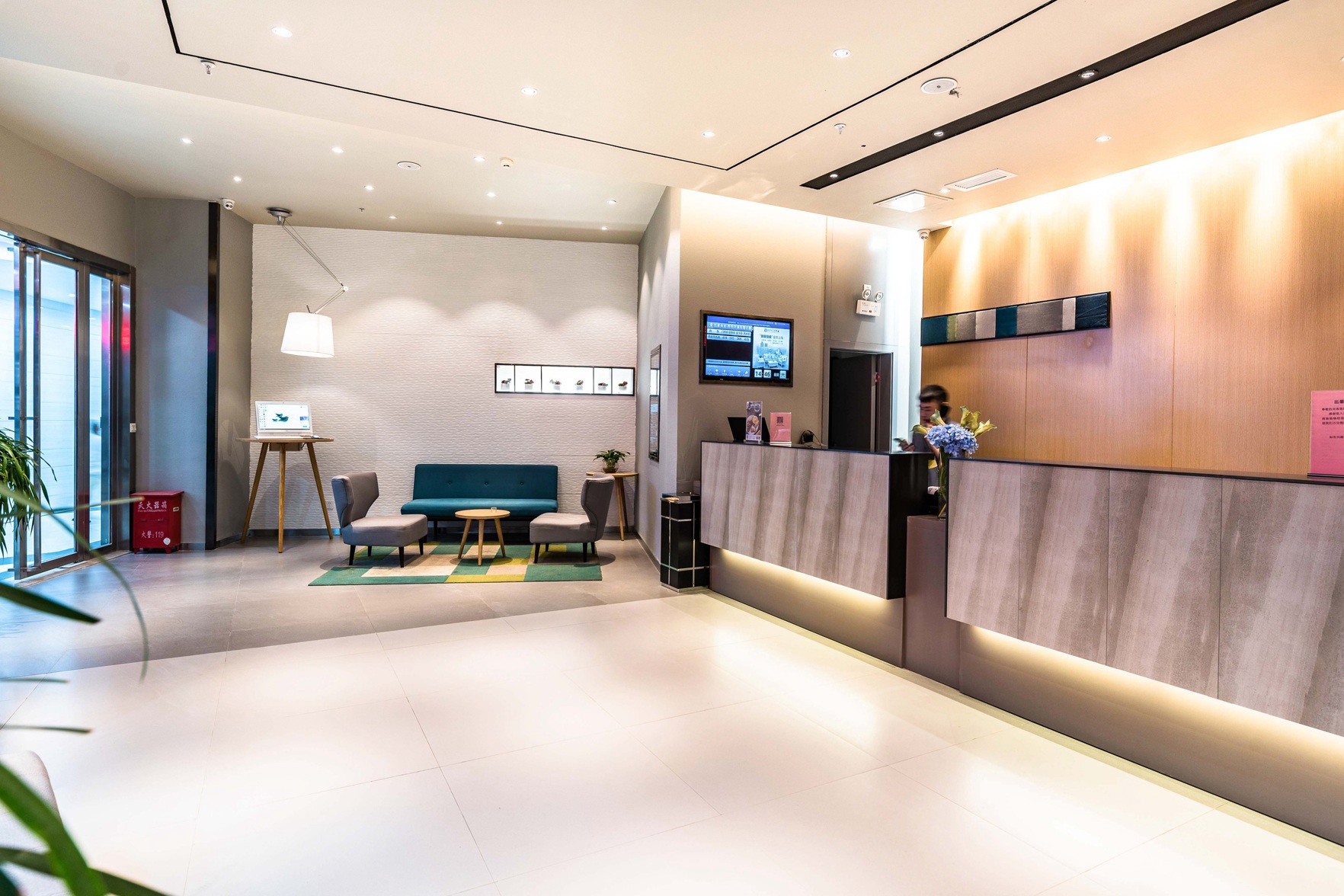 Homeinn Selected Hotel (Guiyang Huaxi Park Guizhou University) 3*