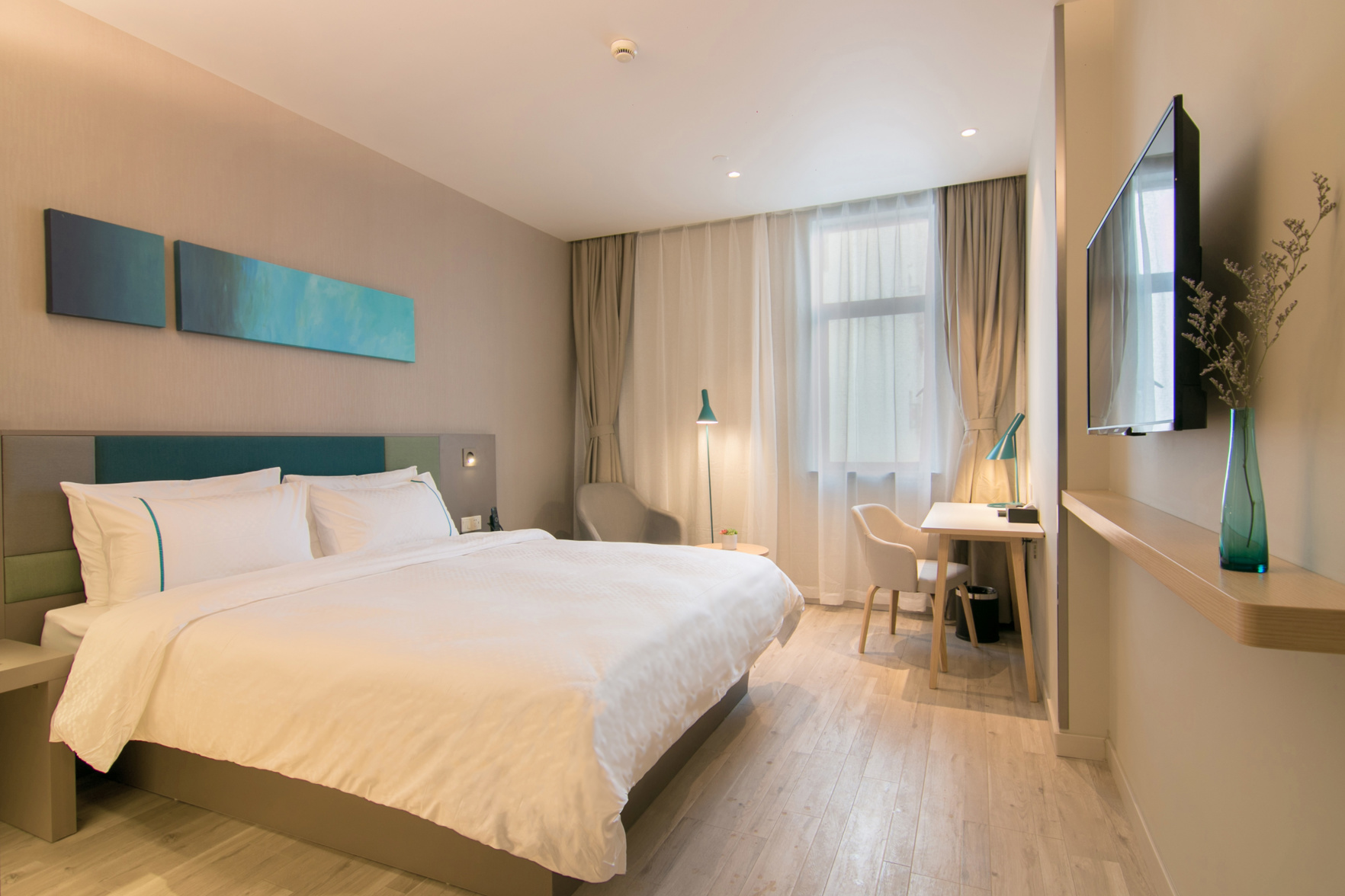 Homeinn Selected Hotel (Guiyang Huaxi Park Guizhou University) 3*