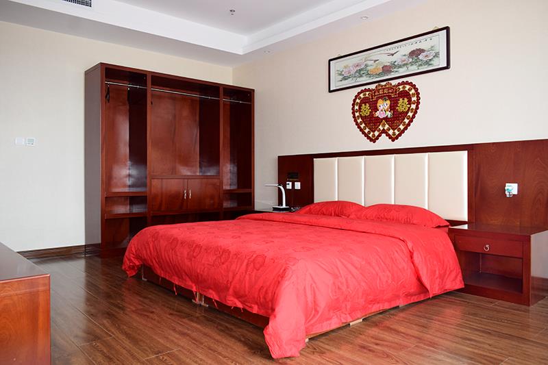 Junchang Hotel 3*