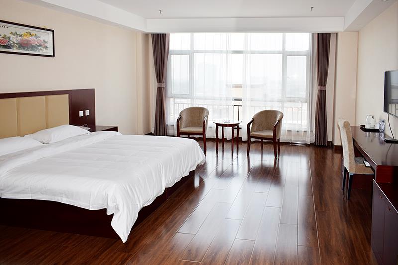 Junchang Hotel 3*