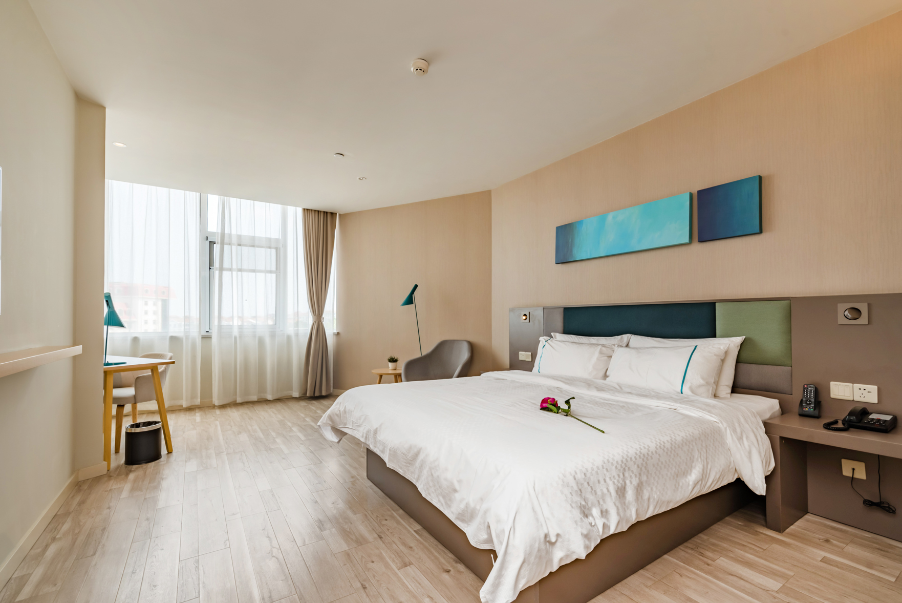 Homeinn Selected Hotel (Yantai Guanhai Road Haichang Fisherman's Wharf Seawater Bathing Beach) 3*