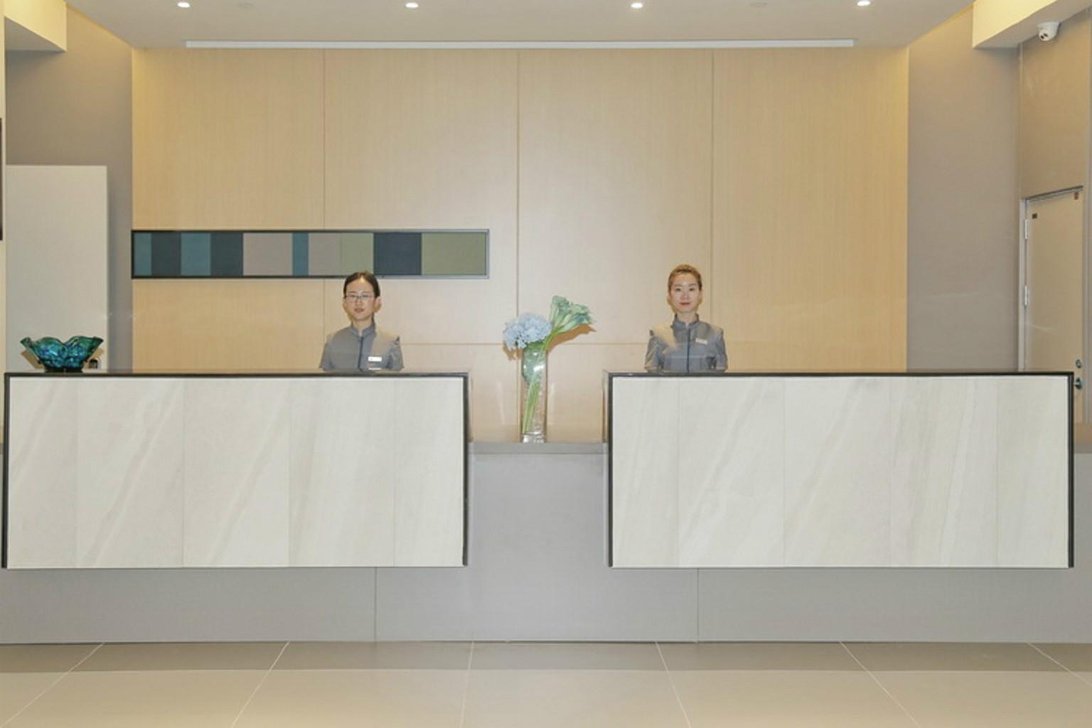 Homeinn Selected Hotel (Yantai Guanhai Road Haichang Fisherman's Wharf Seawater Bathing Beach) 3*