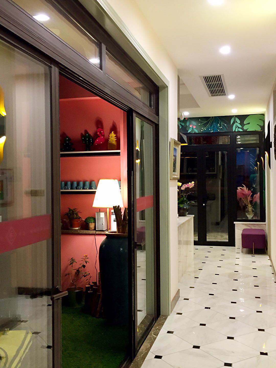 Floral Hotel · Nanjing Jiashuhui Boutique hotel (Qinhuai River Confucius Temple Laomen East Branch) 0*
