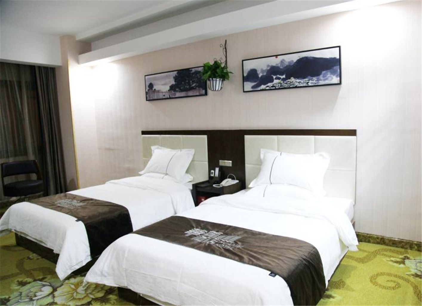 AiDePinYue Hotel (ZhangzhouXinzheng International Airport) 3*