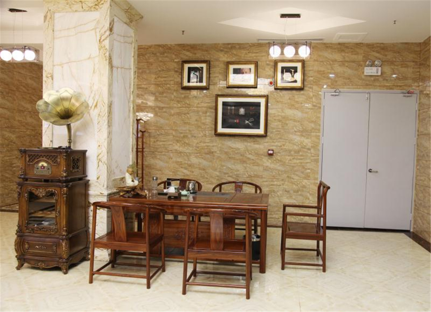 AiDePinYue Hotel (ZhangzhouXinzheng International Airport) 3*