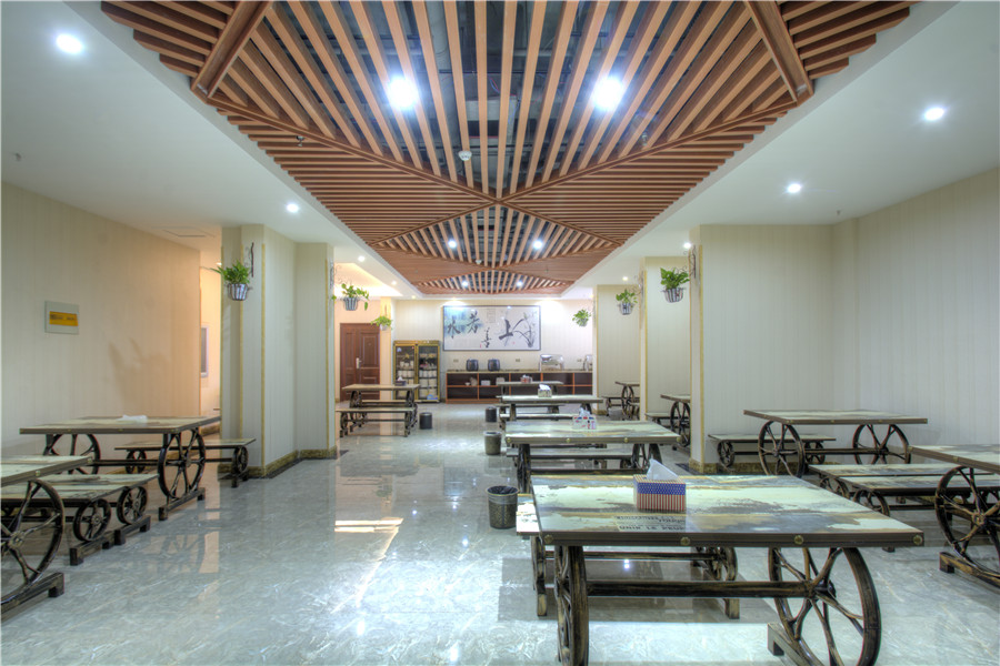 AiDePinYue Hotel (ZhangzhouXinzheng International Airport) 3*