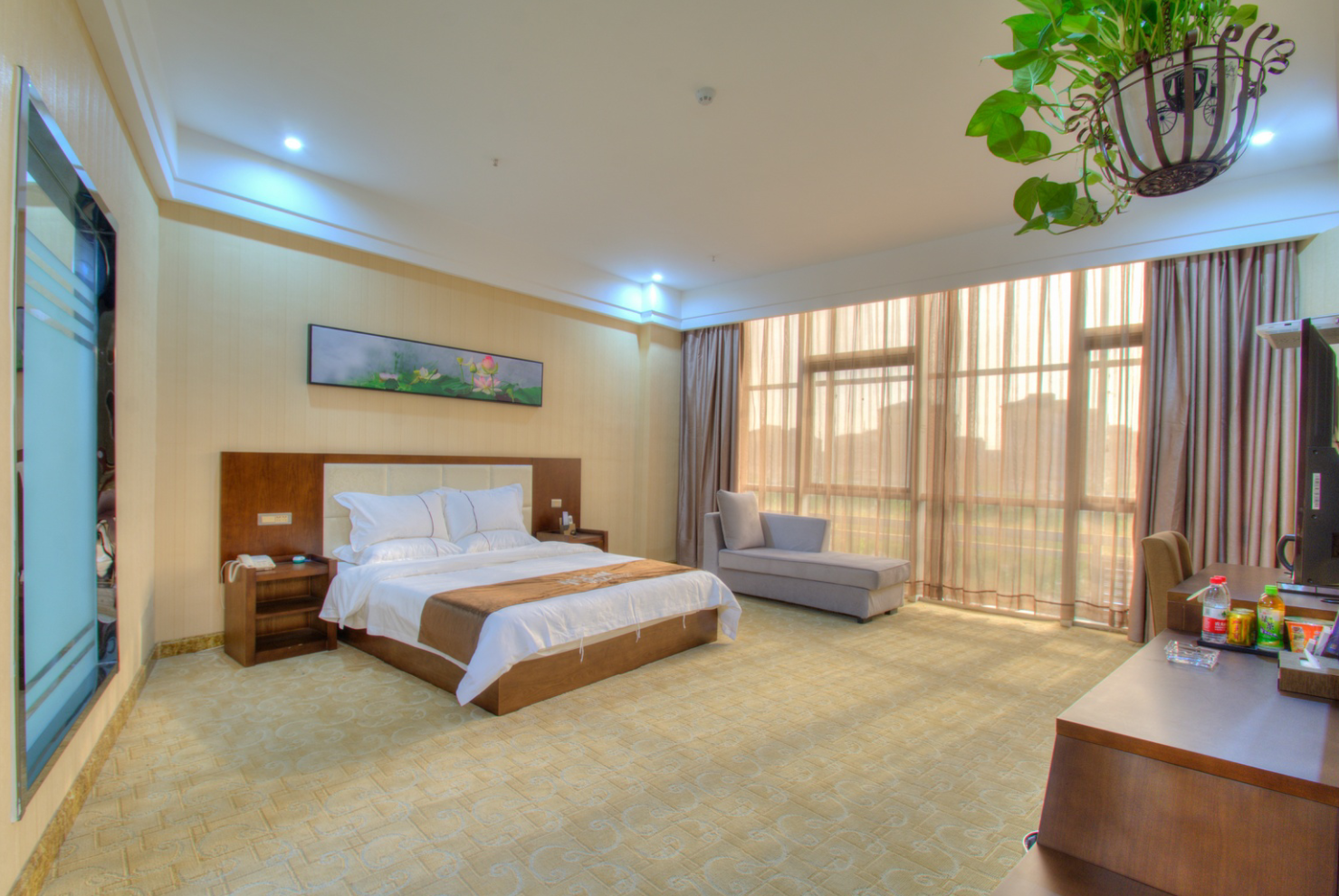 AiDePinYue Hotel (ZhangzhouXinzheng International Airport) 3*