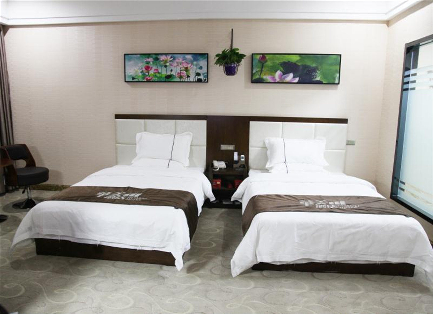AiDePinYue Hotel (ZhangzhouXinzheng International Airport) 3*