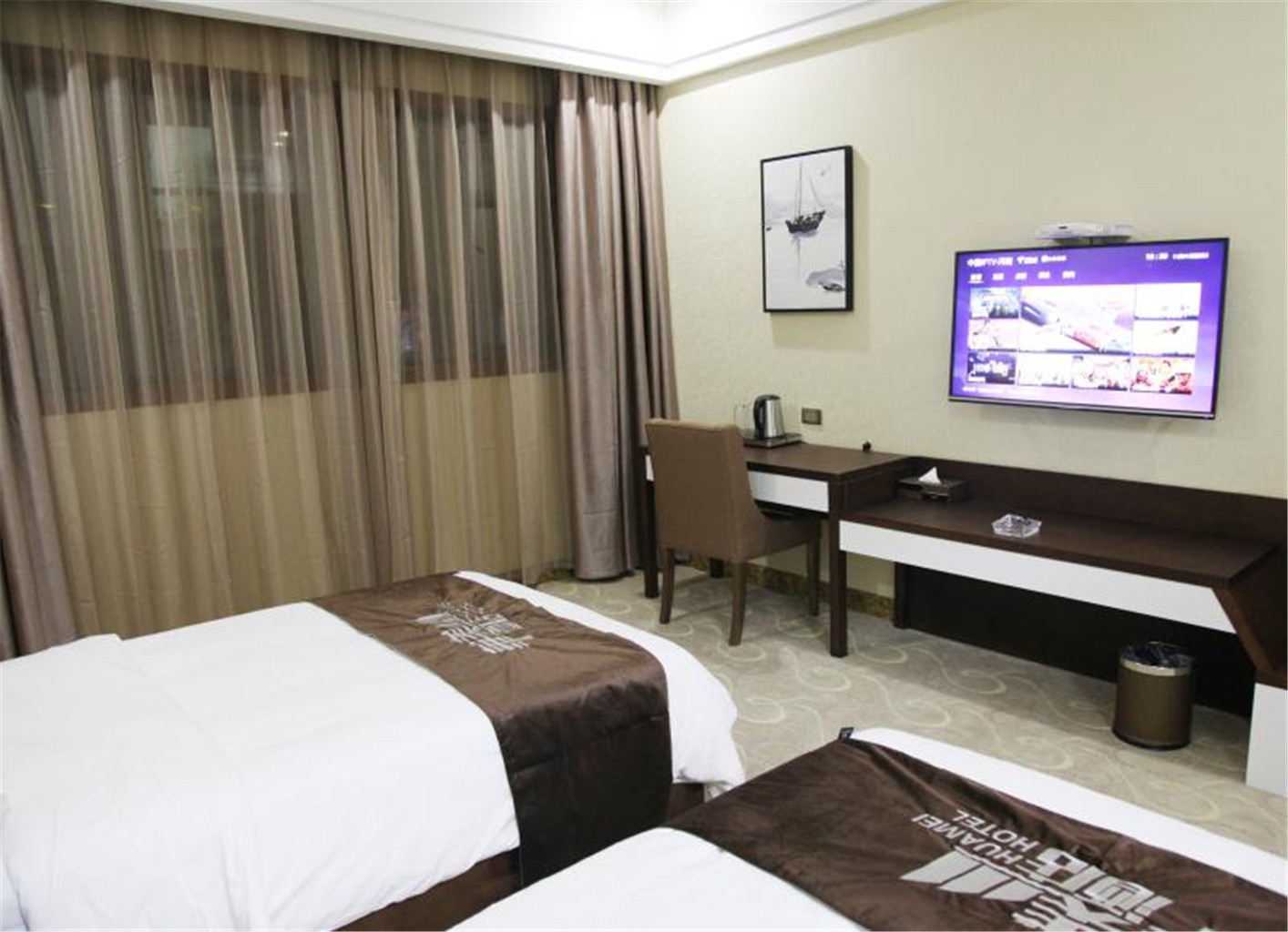 AiDePinYue Hotel (ZhangzhouXinzheng International Airport) 3*