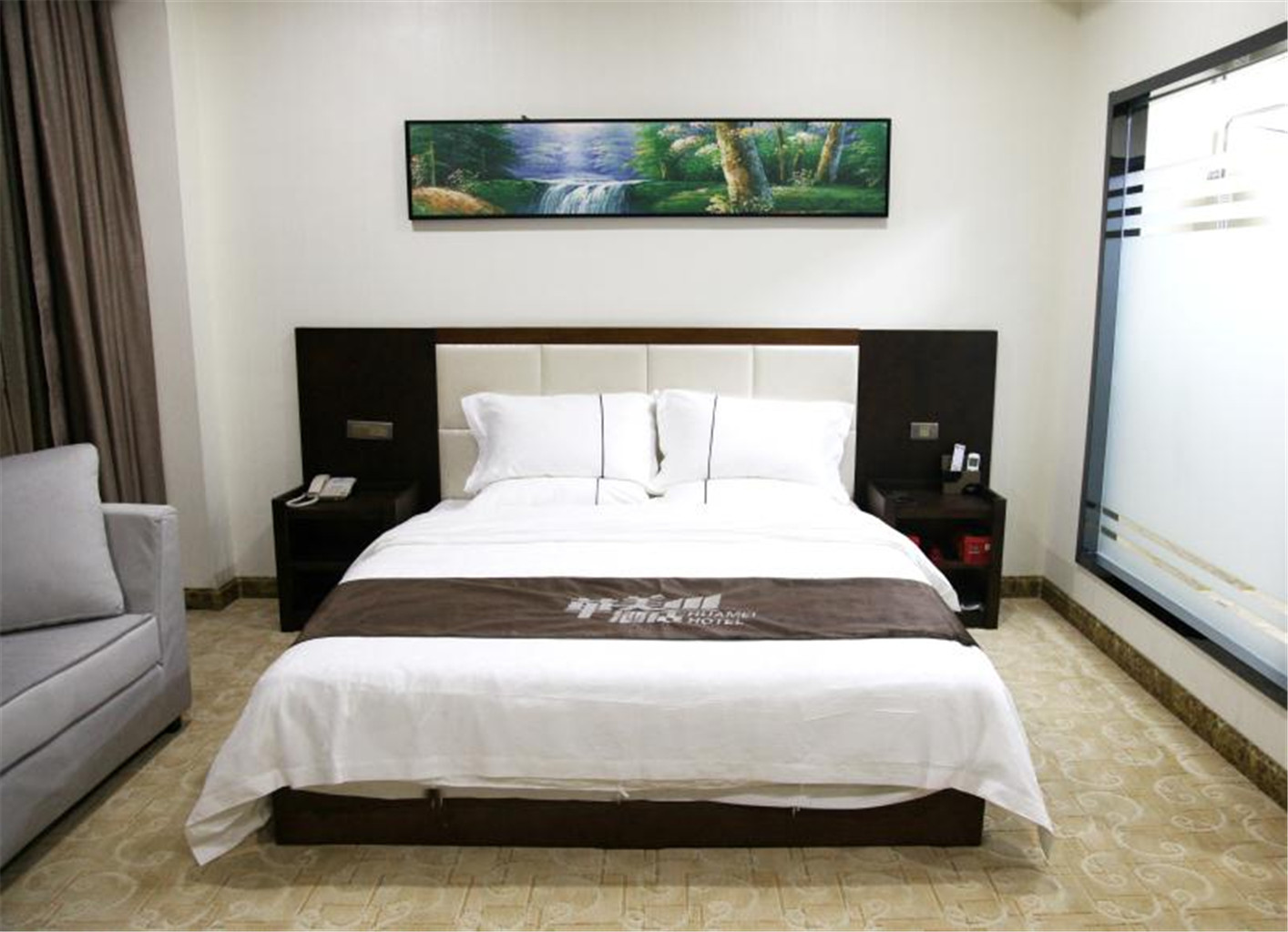 AiDePinYue Hotel (ZhangzhouXinzheng International Airport) 3*