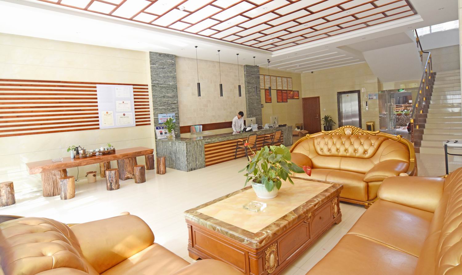 Manlin Hotel 3*