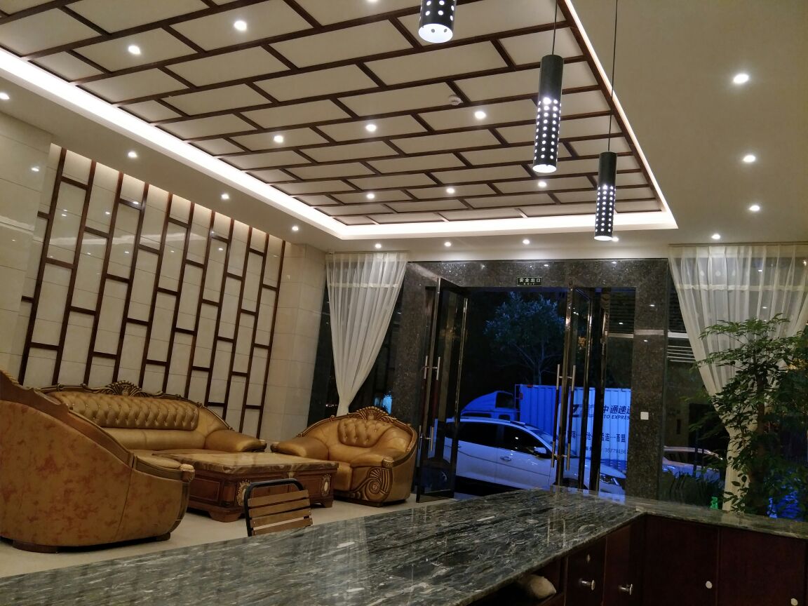 Manlin Hotel 3*