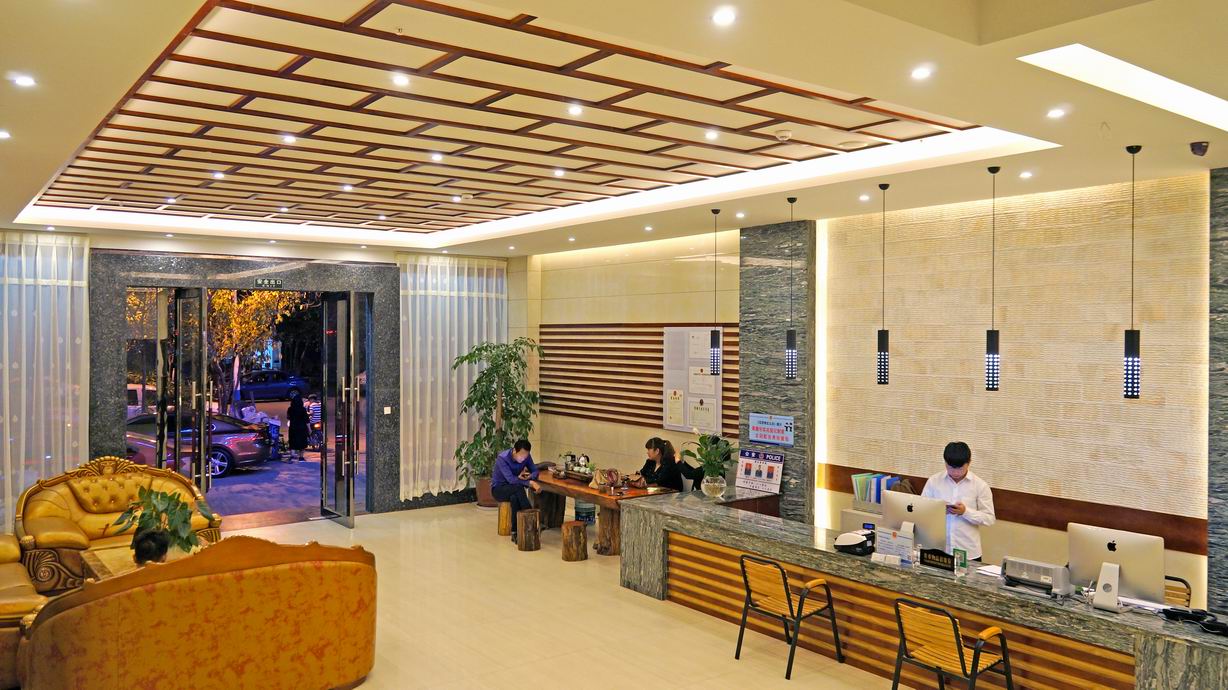 Manlin Hotel 3*