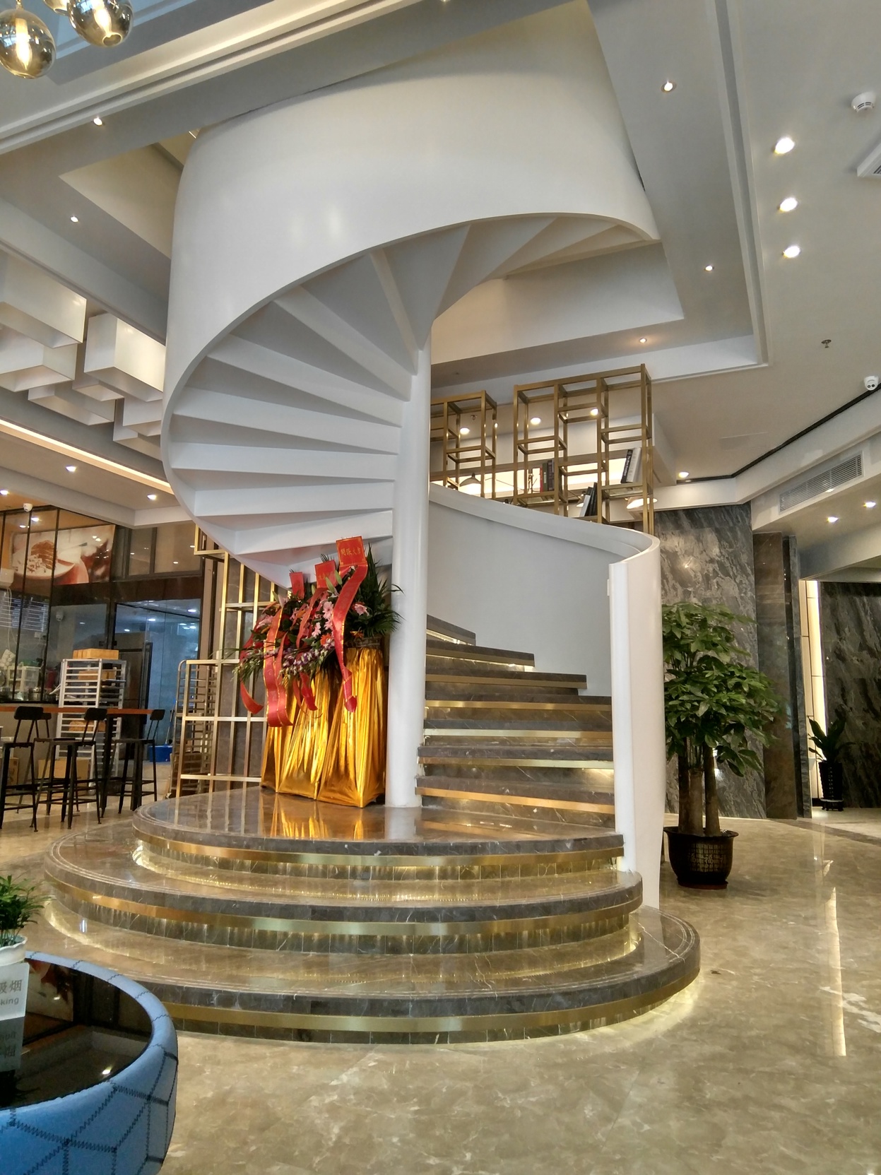 B.Free No.1 Hotel 2*