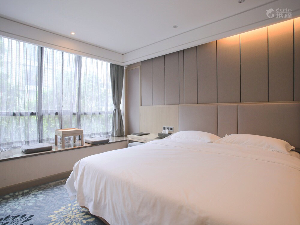 B.Free No.1 Hotel 2*