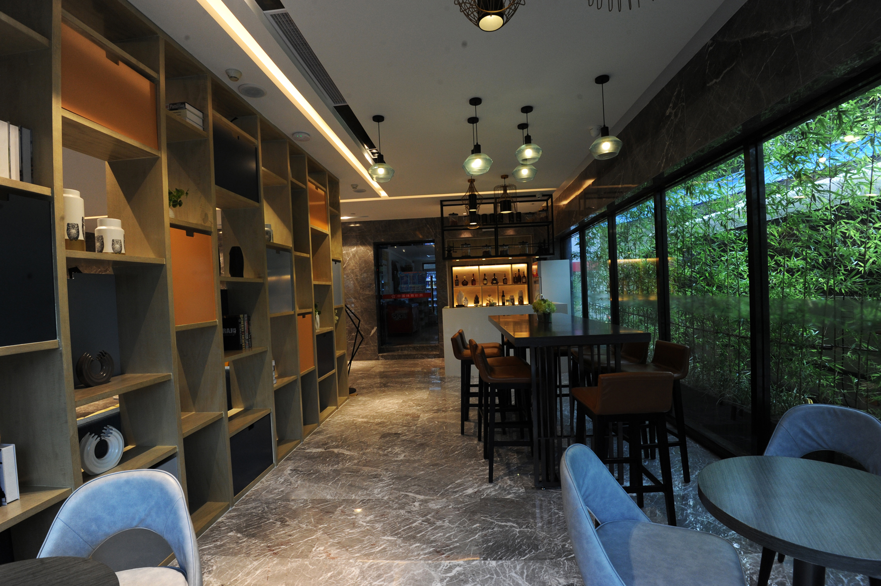 Echarm Hotel (Qingxiu Mountain Store) 3*
