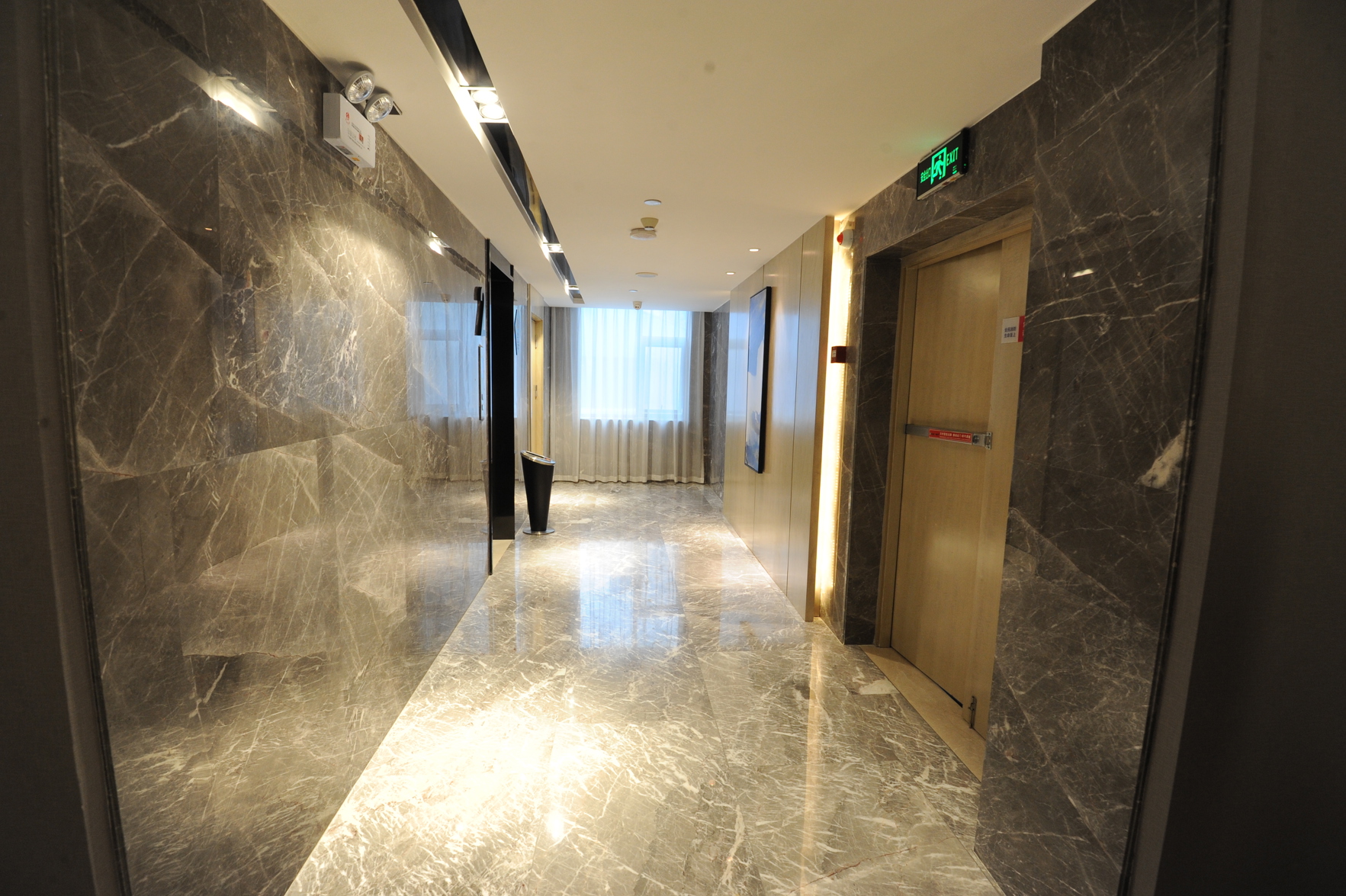 Echarm Hotel (Qingxiu Mountain Store) 3*