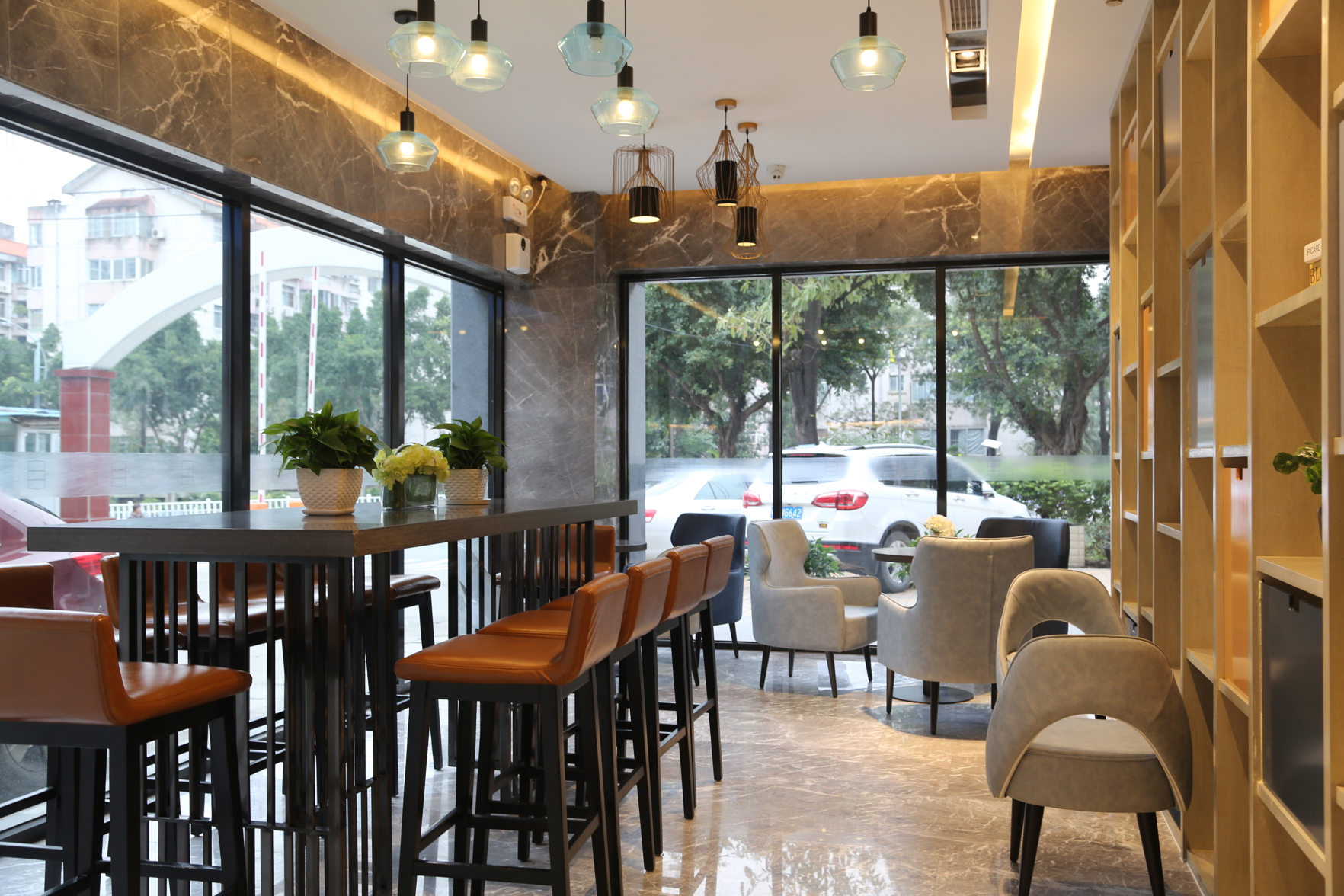 Echarm Hotel (Qingxiu Mountain Store) 3*