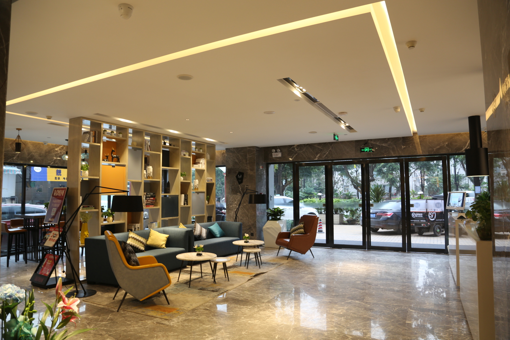 Echarm Hotel (Qingxiu Mountain Store) 3*