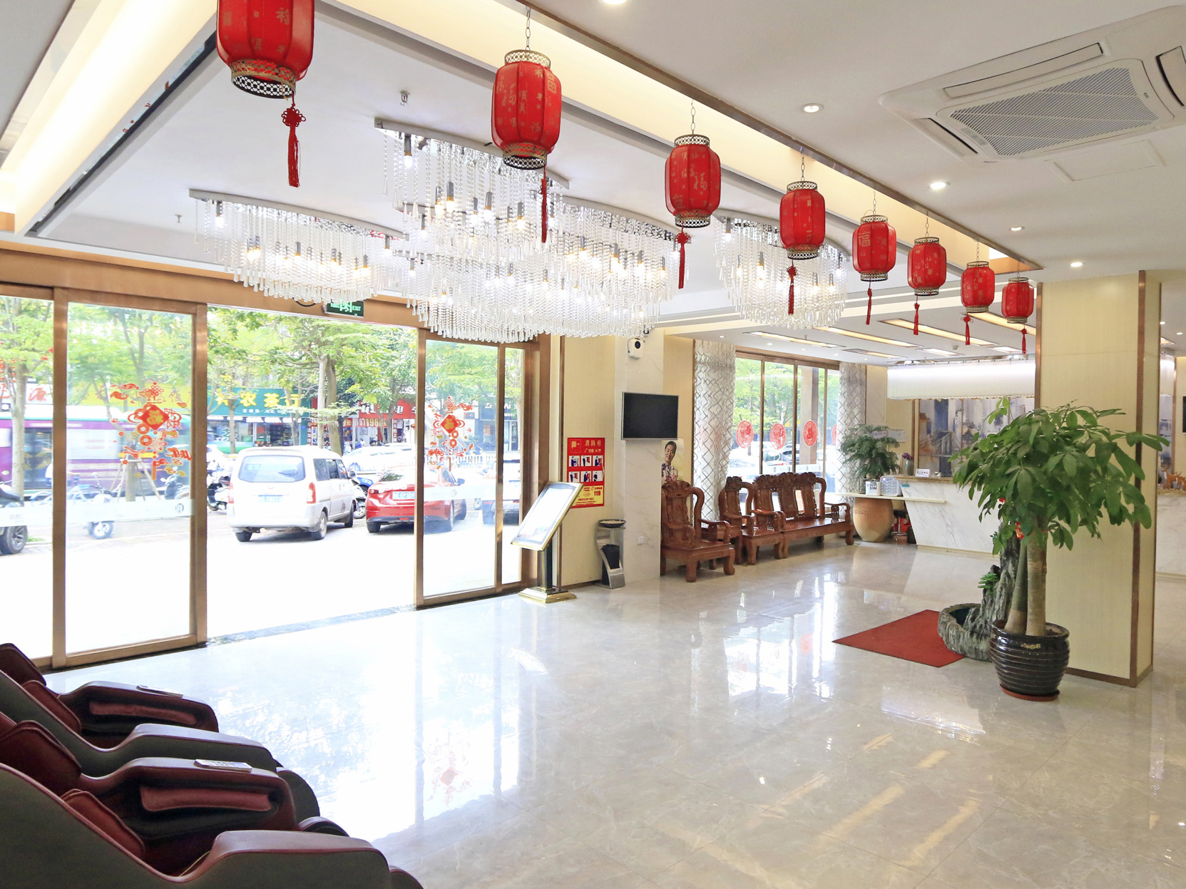 Qinye Hotel 2*