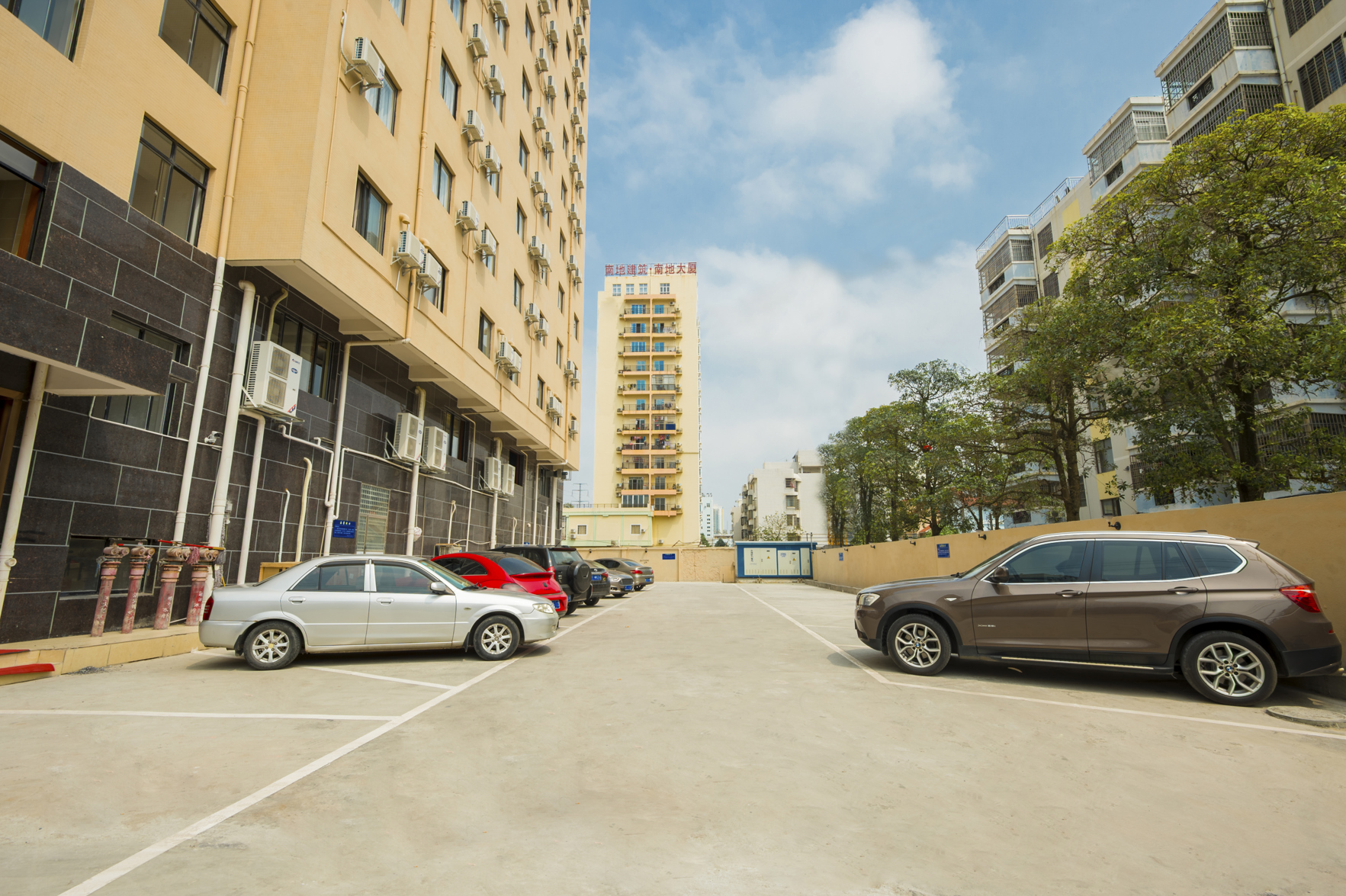 Qinye Hotel 2*