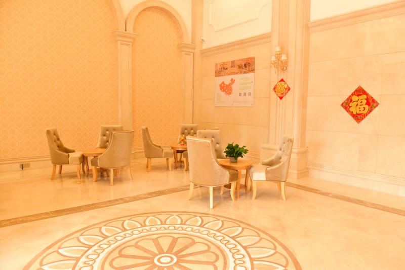 Vienna International Hotel (Beihai Yintan Wanda) 3*