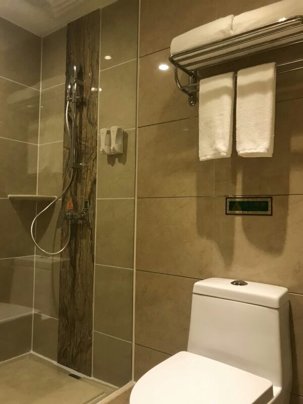 Vienna International Hotel (Beihai Yintan Wanda) 3*