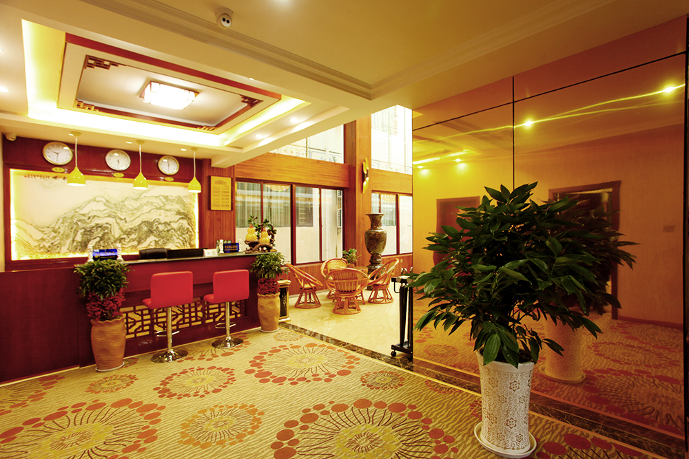 Dian Cang Man Tuo Manor Hotel 2*