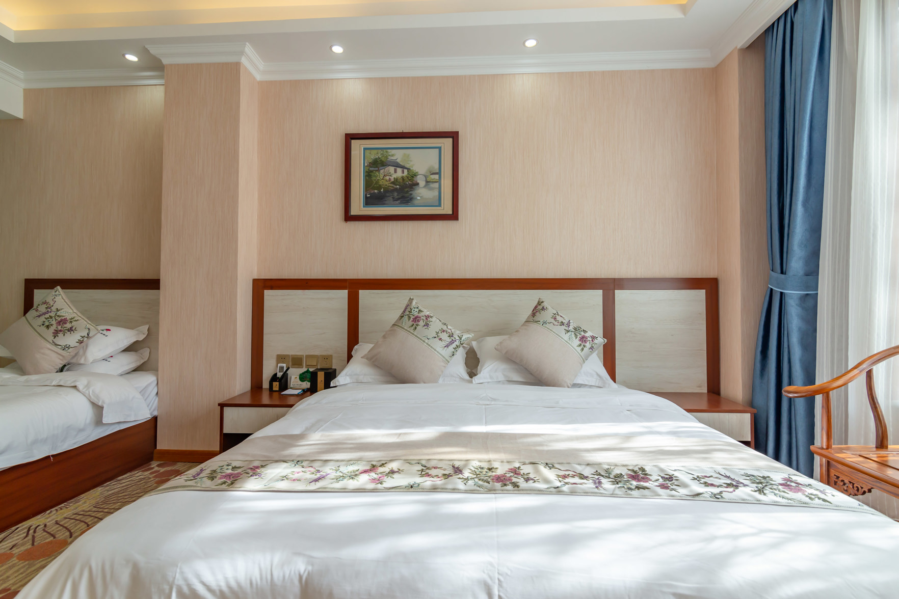 Dian Cang Man Tuo Manor Hotel 2*