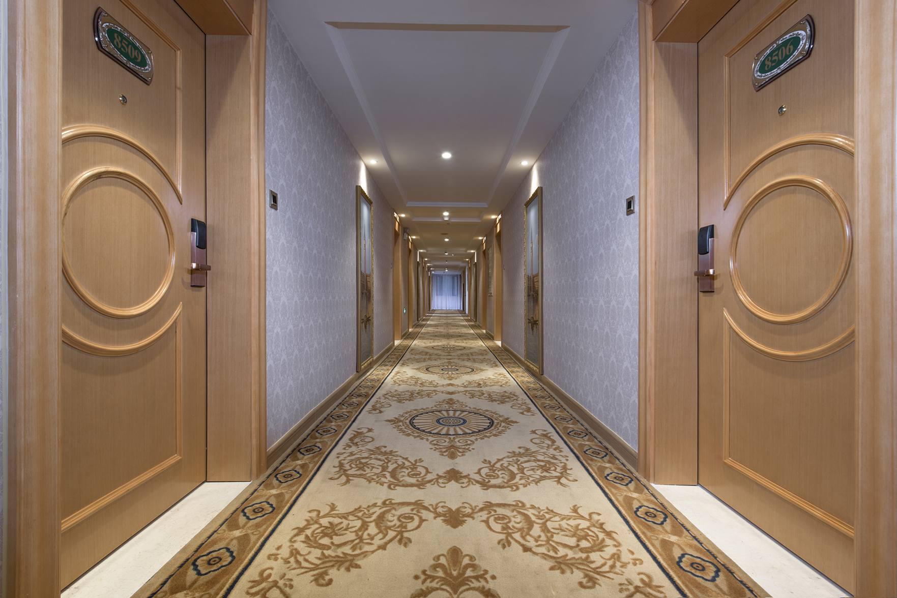 Vienna Hotel (Qionghai Wanquan River Yinhai Road Branch) 3*