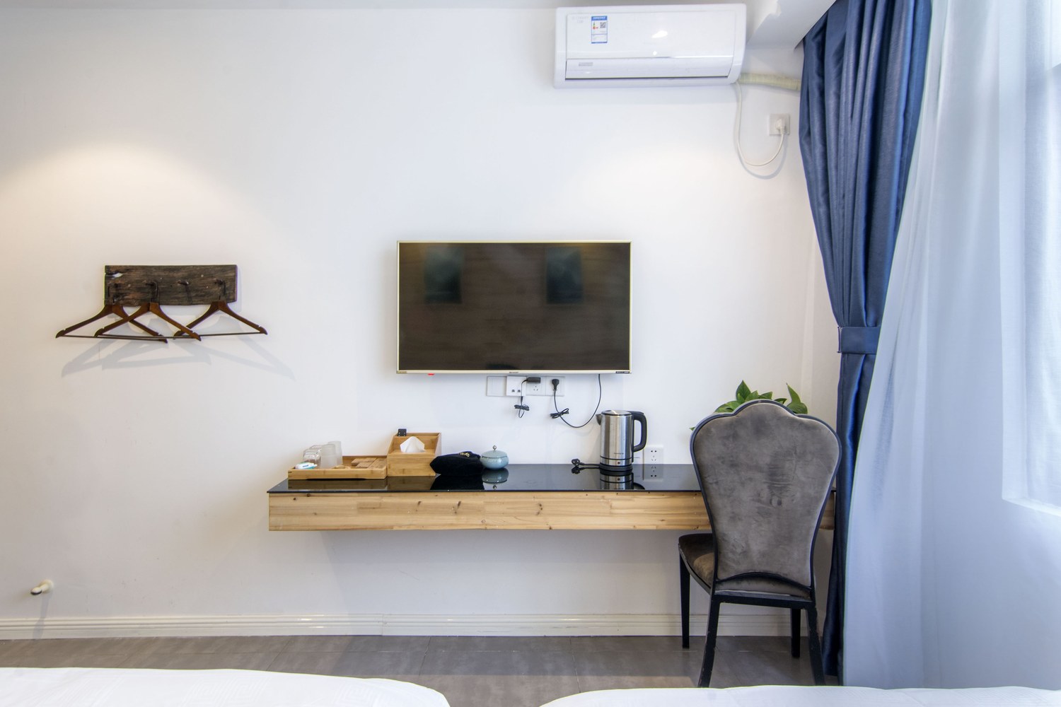 Floral Hotel · Beihai Weizhouli Hotel 2*