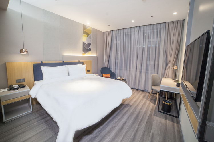 Homeinn Selected Hotel (Railway Station Taiyuan Street First Hospital of Medical University) 3*