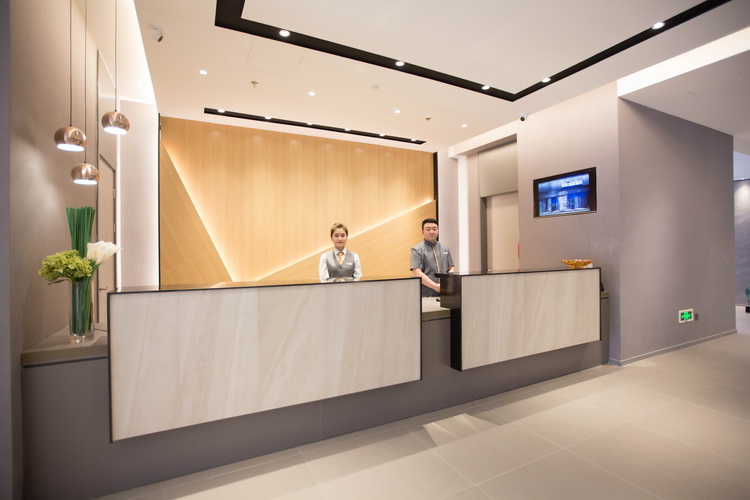 Homeinn Selected Hotel (Railway Station Taiyuan Street First Hospital of Medical University) 3*