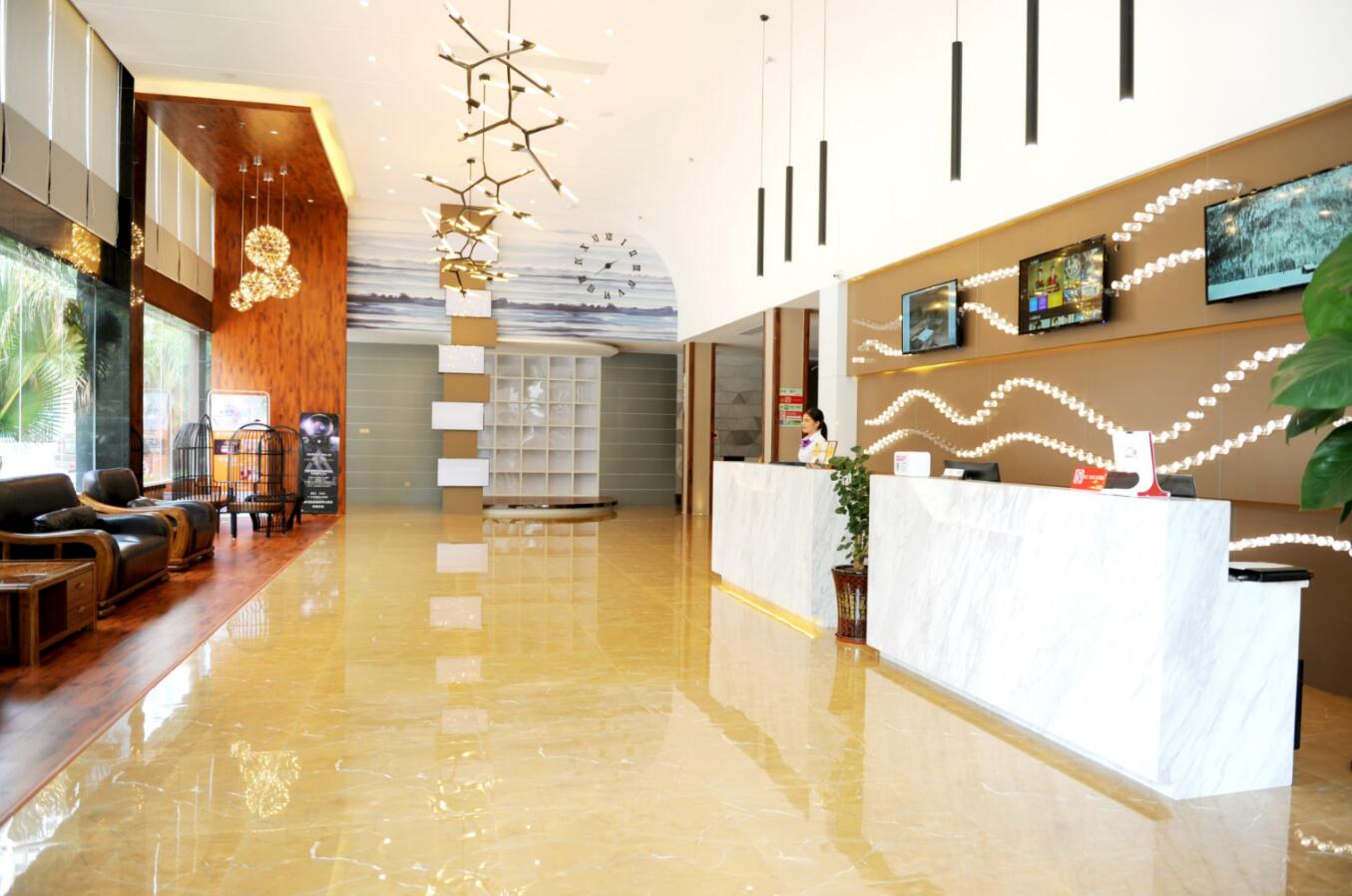 Fairyland Hotel (Beihai Old Street) 3*
