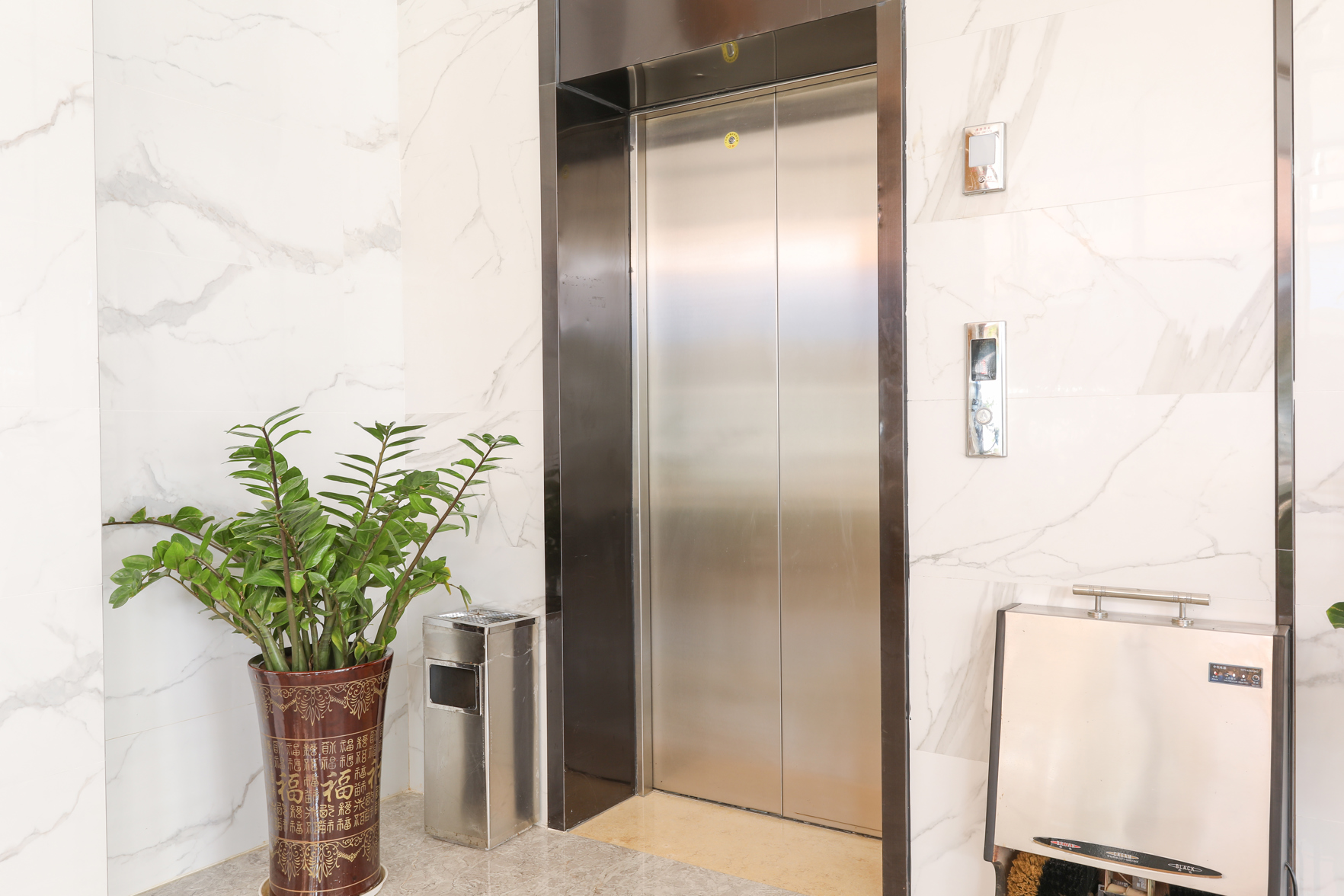 Yeste Hotel (Nanning Wuwei Airport) 2*