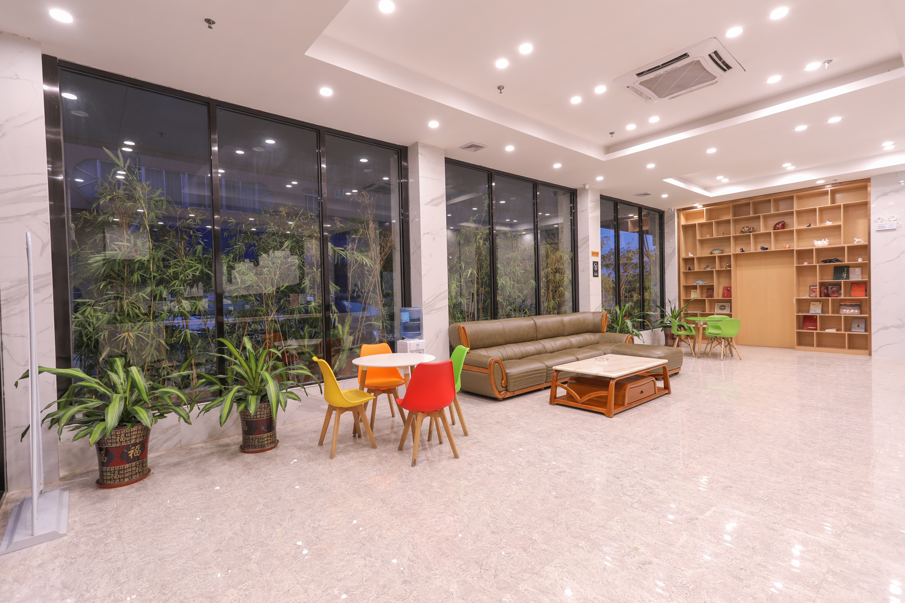 Yeste Hotel (Nanning Wuwei Airport) 2*