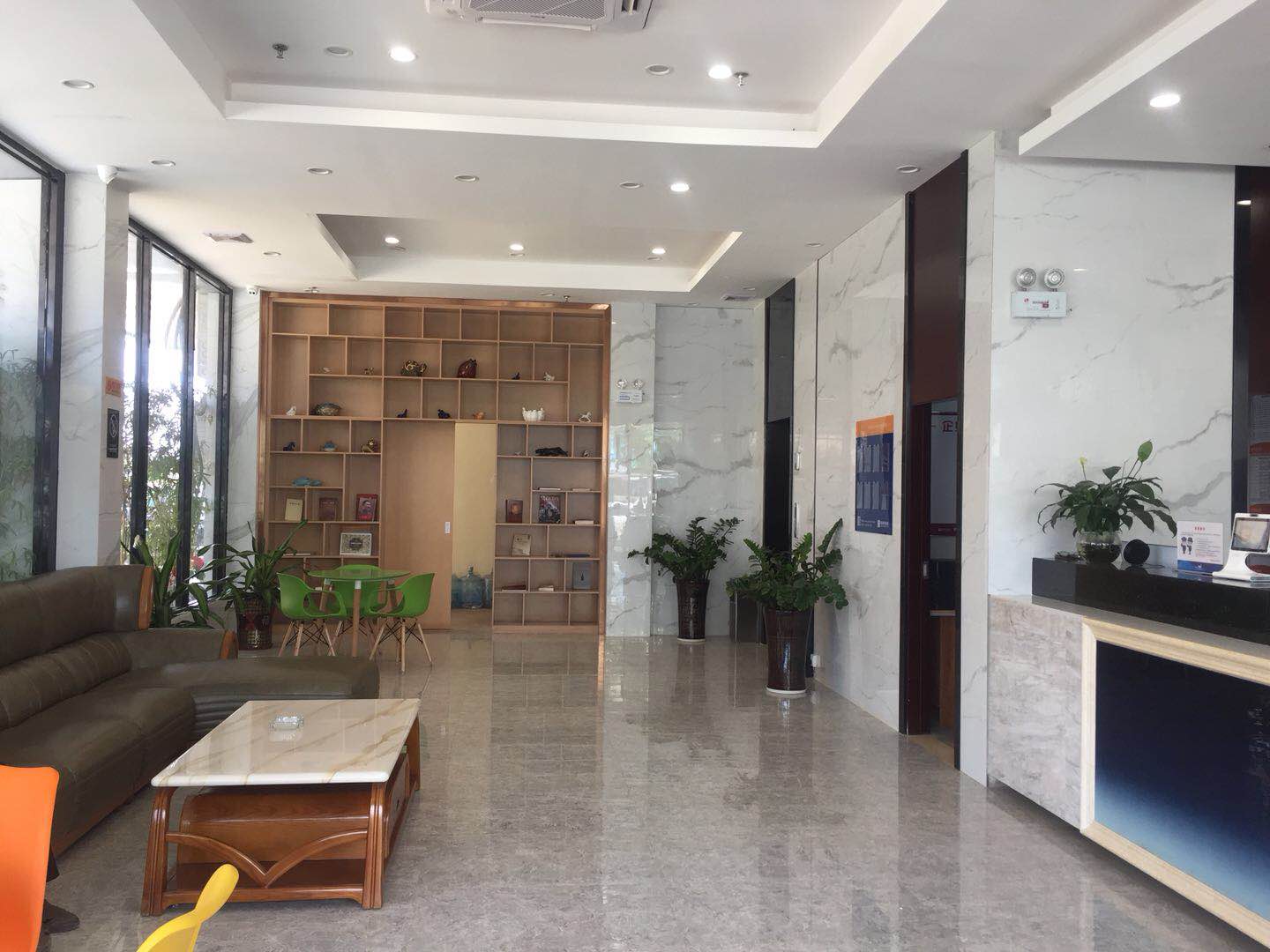 Yeste Hotel (Nanning Wuwei Airport) 2*