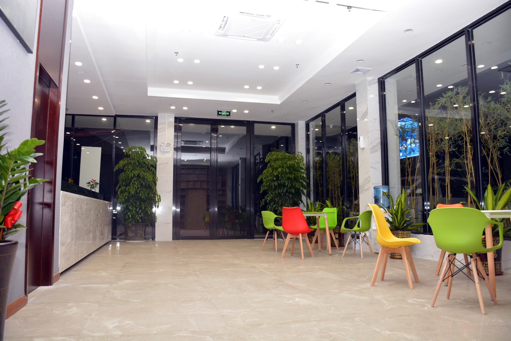 Yeste Hotel (Nanning Wuwei Airport) 2*