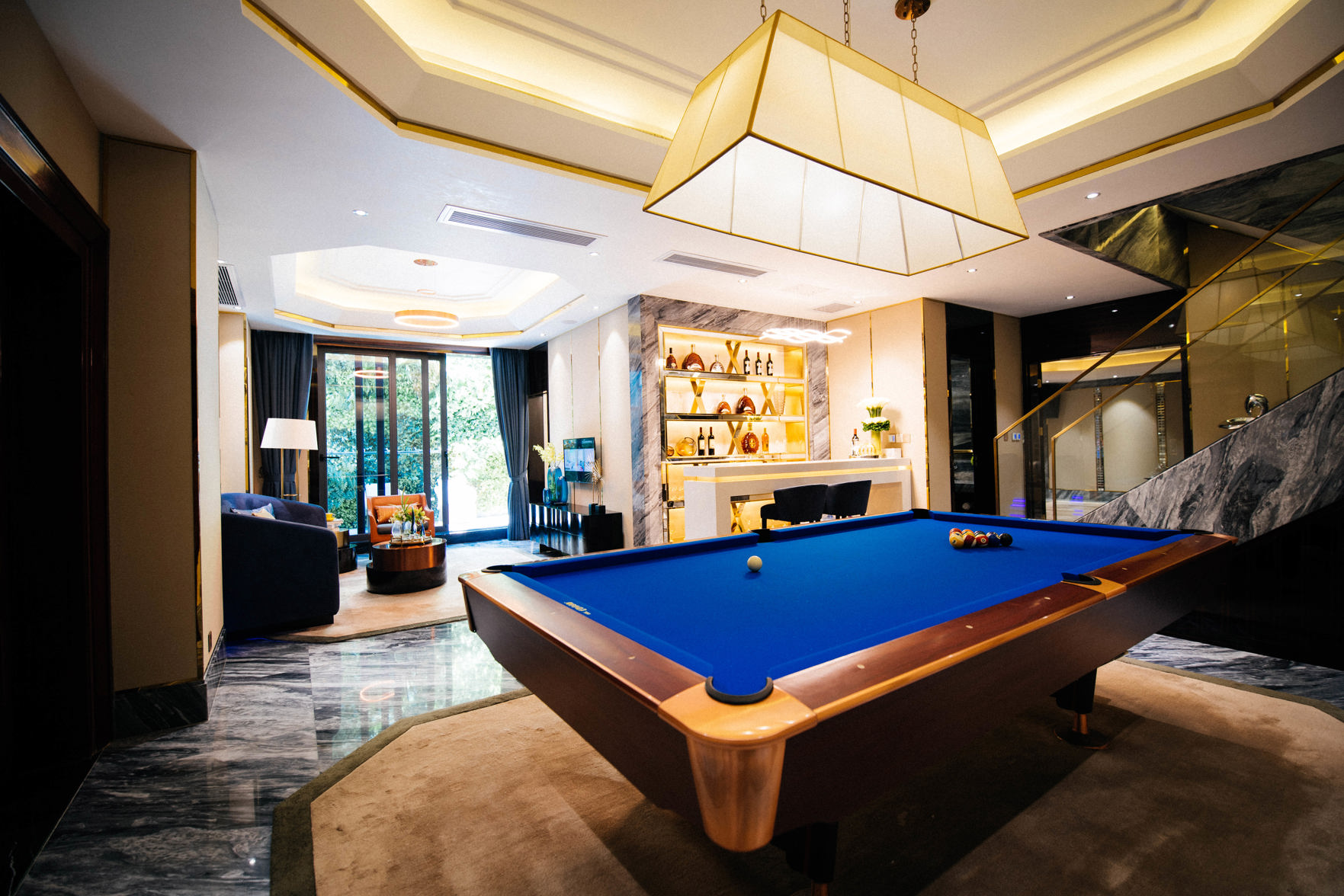 AIHM International Hotel 5*