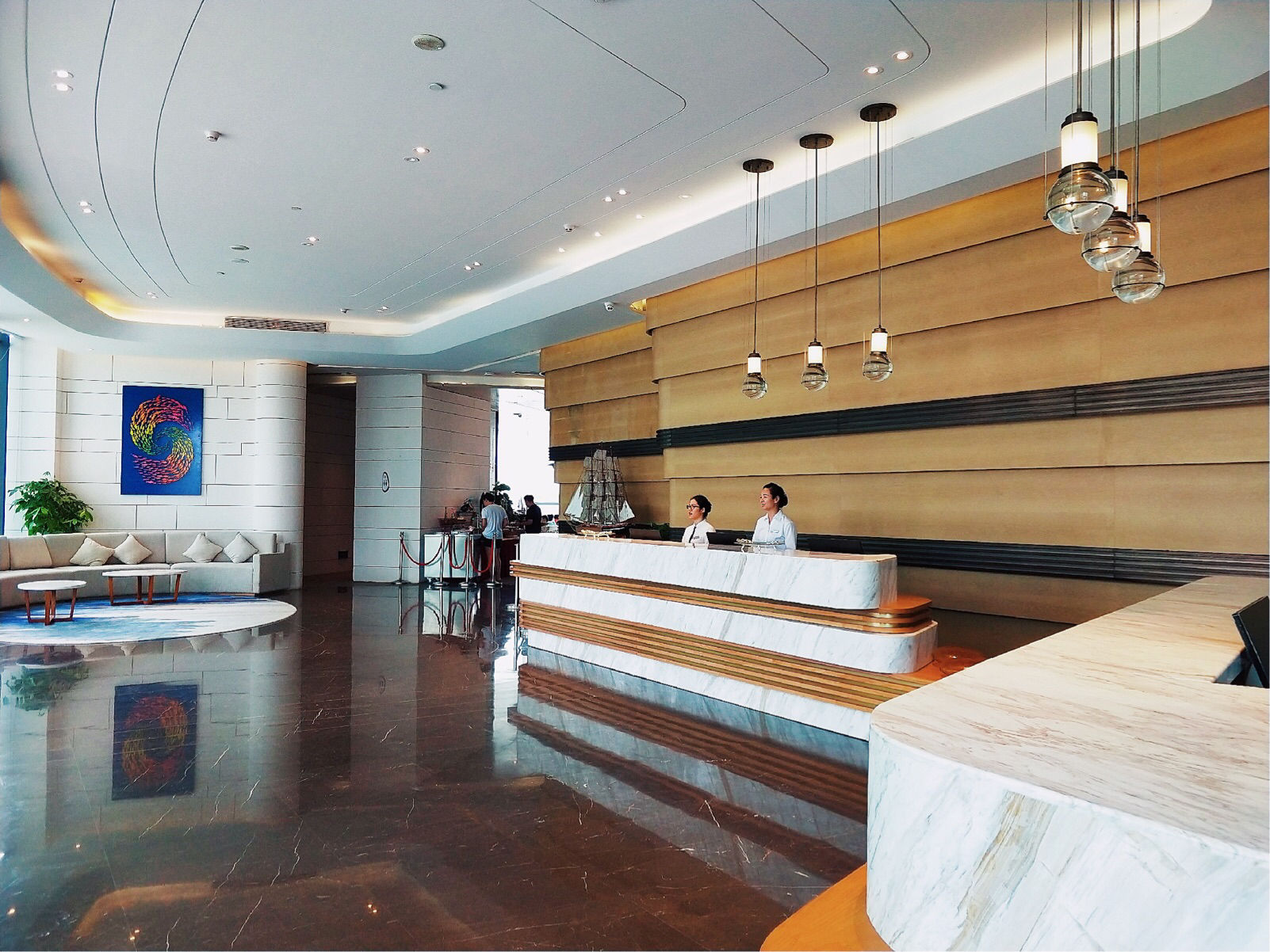 AIHM International Hotel 5*