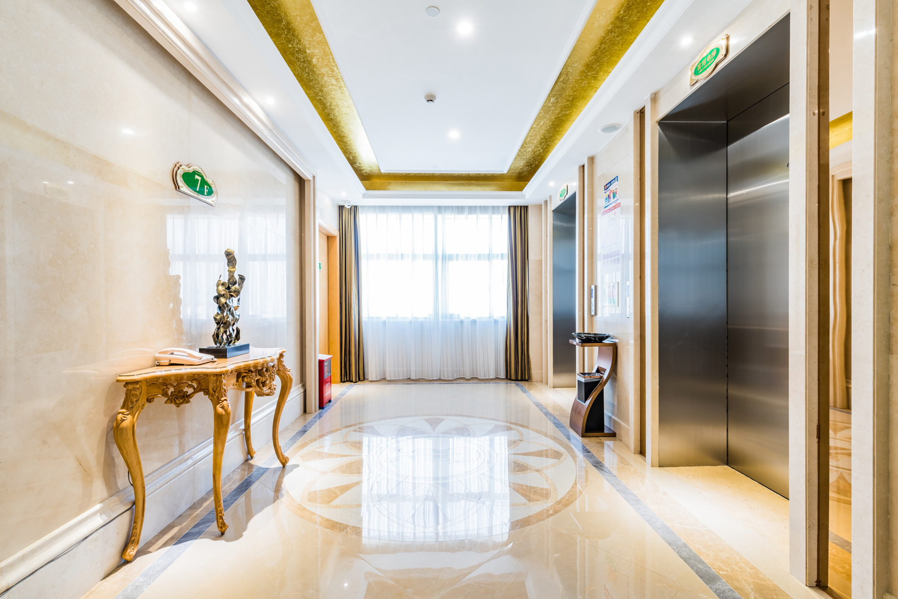 Vienna International Hotel ( Shunde Jun'anBiguiyuan Golf Club) 3*