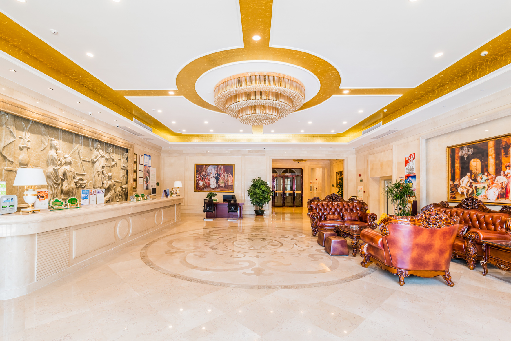 Vienna International Hotel ( Shunde Jun'anBiguiyuan Golf Club) 3*